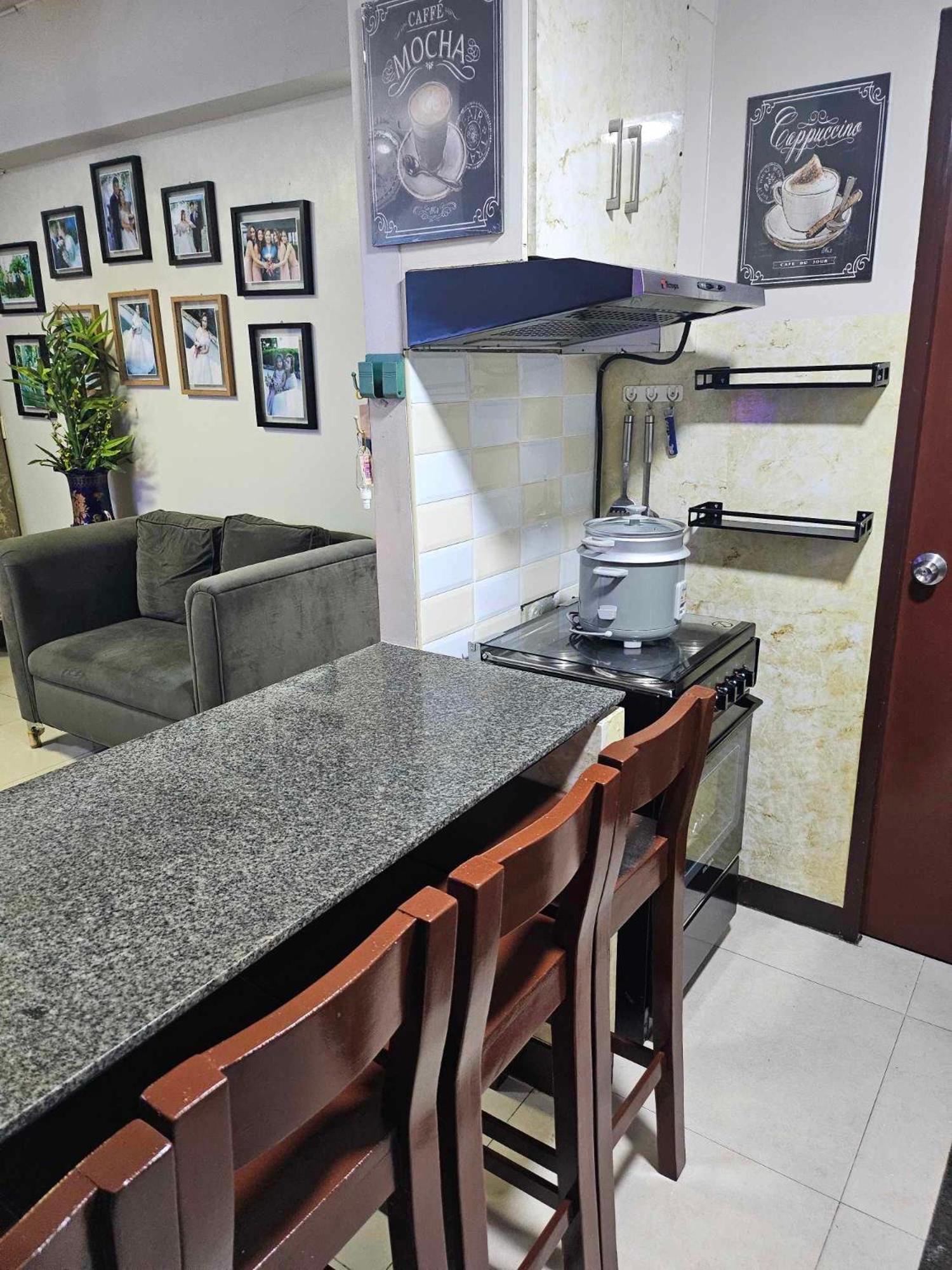 Cubao Manhattan Heights Unit 5A Tower C Ciudad Quezon Exterior foto