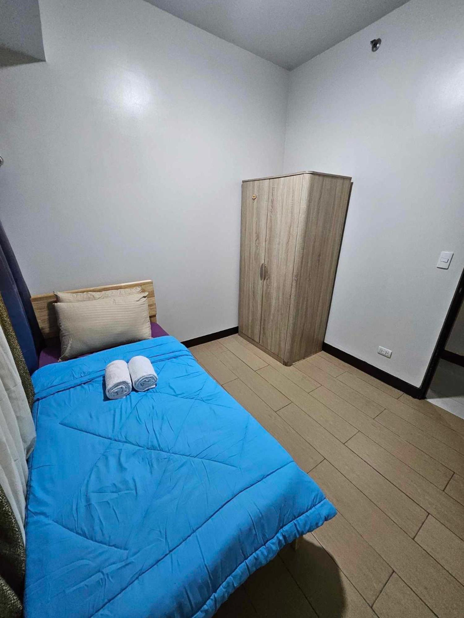 Cubao Manhattan Heights Unit 5A Tower C Ciudad Quezon Exterior foto