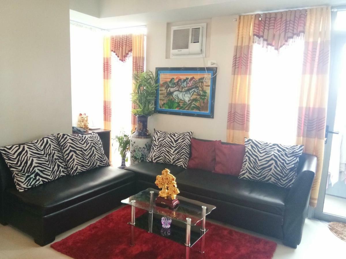 Cubao Manhattan Heights Unit 5A Tower C Ciudad Quezon Exterior foto
