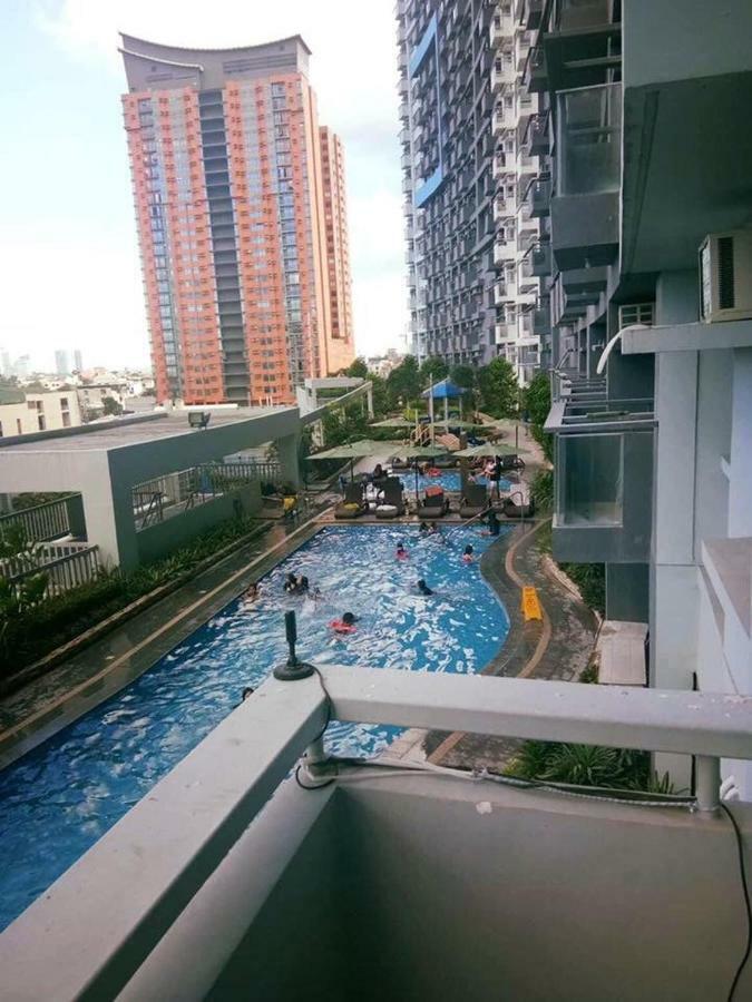 Cubao Manhattan Heights Unit 5A Tower C Ciudad Quezon Exterior foto