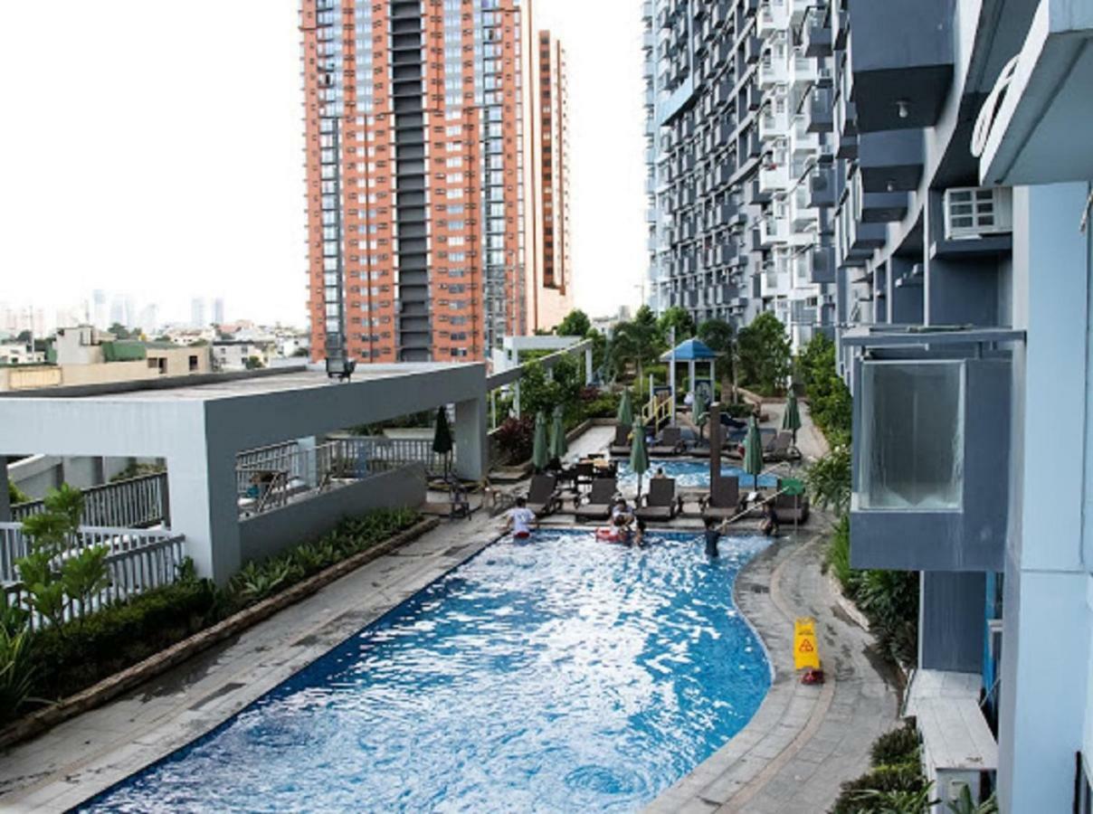 Cubao Manhattan Heights Unit 5A Tower C Ciudad Quezon Exterior foto